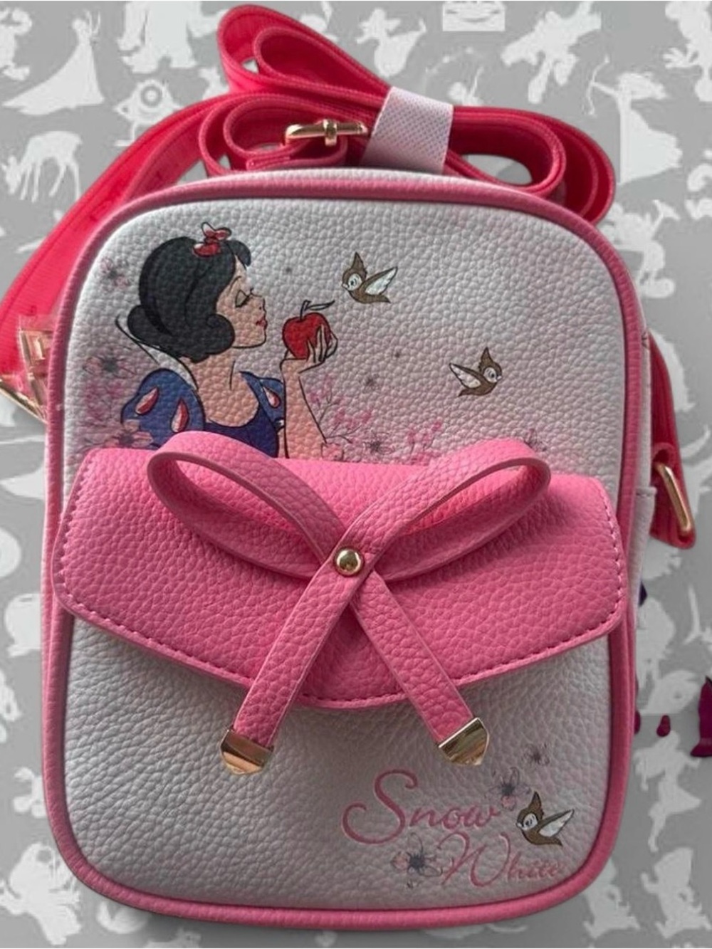 Wanda Pop Disney Snow White Pink Crossbody Bag